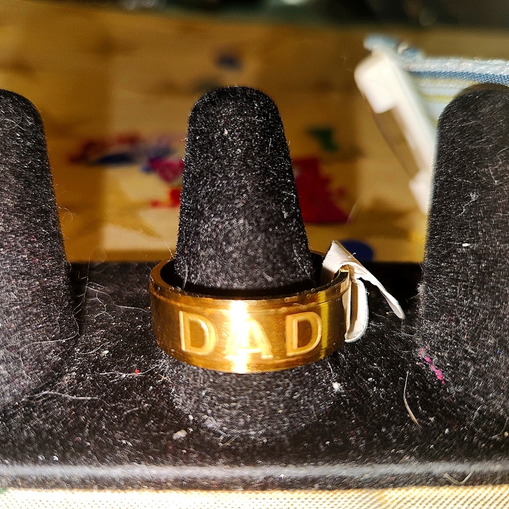 BEAUTIFUL BRUSHED GOLD DAD RING
